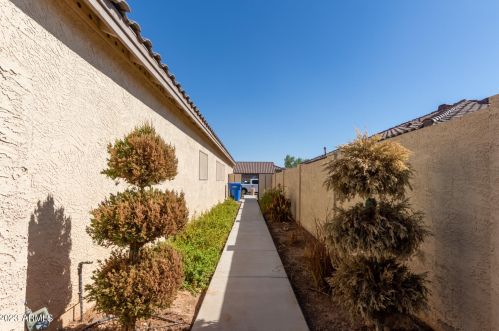 9128 Elm St, Phoenix AZ 85016-4808 exterior