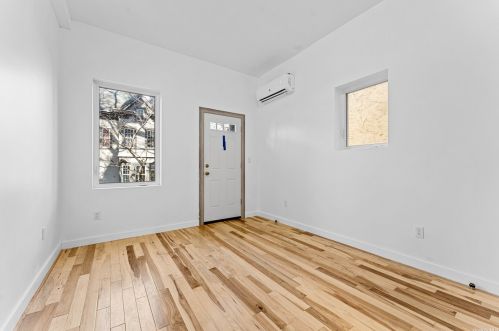 203 Prospect Ave, Mount Vernon NY 10550-2347 exterior