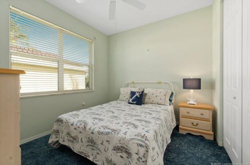 271 Lk Frst Way, Fort Pierce FL 34986-1771 exterior