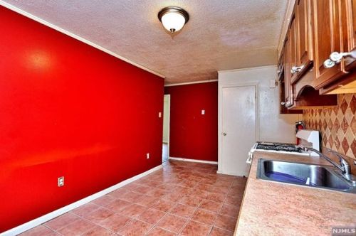 206 Brookside Ave, Irvington NJ 07111-3302 exterior