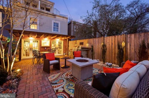 320 Patrick St, Alexandria VA  22314-2443 exterior