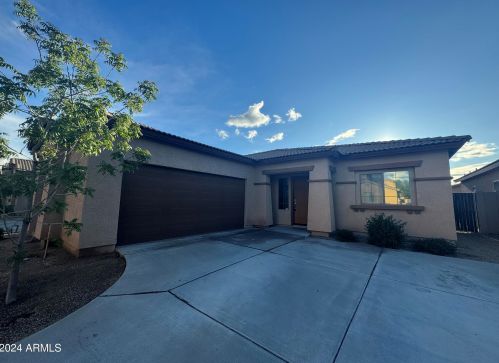 1052 Fresno St, Chandler AZ  85286-1125 exterior