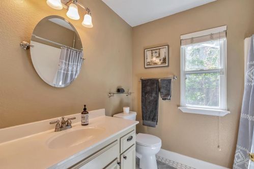 928 Carter St, Folsom CA 95630-9569 exterior