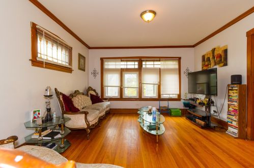 831 19 Ave, Broadview IL 60153-1726 exterior