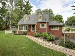 2250 Morrow Rd, Pittsburgh, PA 15241-2721