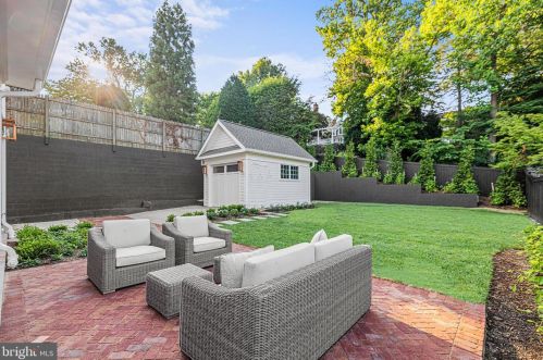 4511 Klingle St, Washington DC  20016-3580 exterior