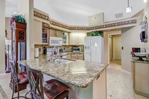 921 16 Ave, Naples FL 34117-2237 exterior