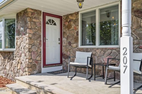 207 Washington Ave, Point Pleasant Beach NJ  08742-3366 exterior