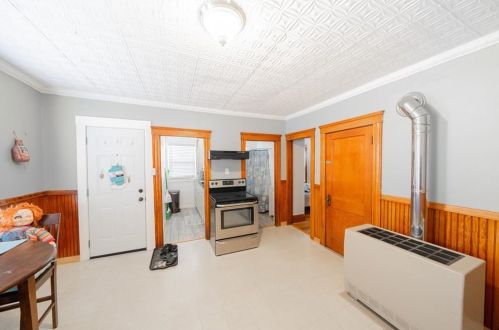 363 Logee St, Woonsocket RI 02895-6031 exterior