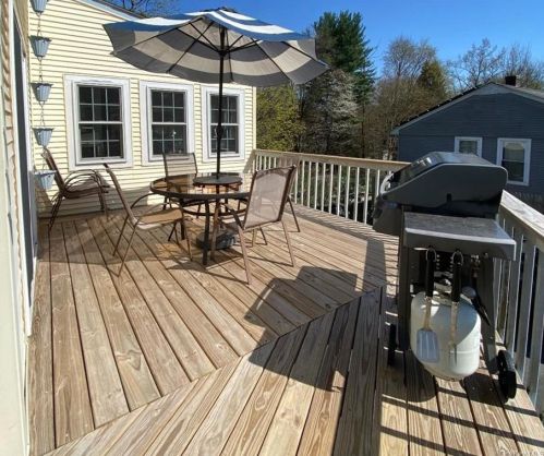 8 Casper Crk Rd, Poughkeepsie NY 12603-5004 exterior