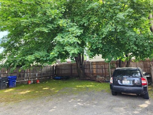 9 Leah St, Providence RI  02908-5101 exterior