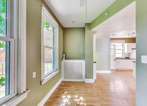 2145 Grace St, Chicago IL 60618-4901 exterior