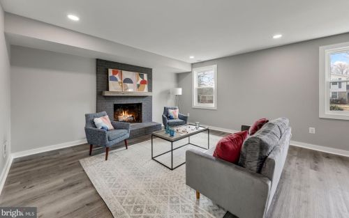 14409 Butternut Ct, Rockville MD 20853-2324 exterior