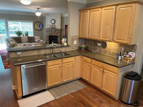 7896 Kiverton Pl, Atlanta GA  30350-5890 exterior