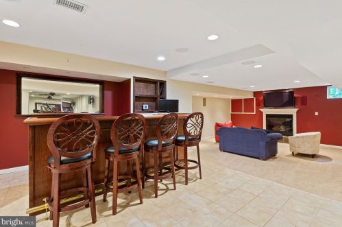 1432 Carlon Ct, Huntingtown MD 20639-2338 exterior