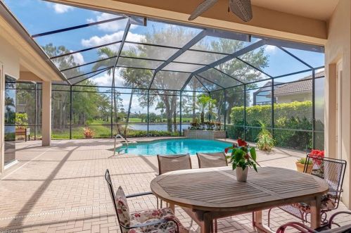 7638 Mulberry Ln, Naples FL 34114-9439 exterior