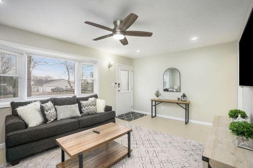 3112 Emerald Dr, Kalamazoo MI  49001-4537 exterior