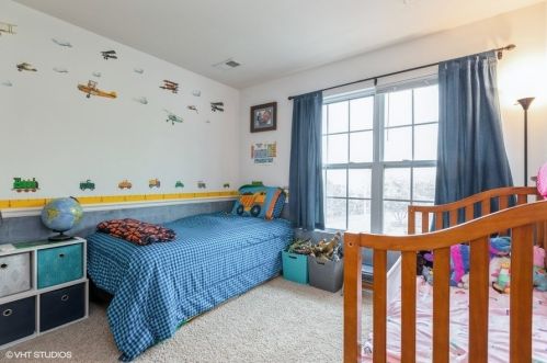 1280 Walnut Gln Dr, Bull Valley IL 60014-6843 exterior