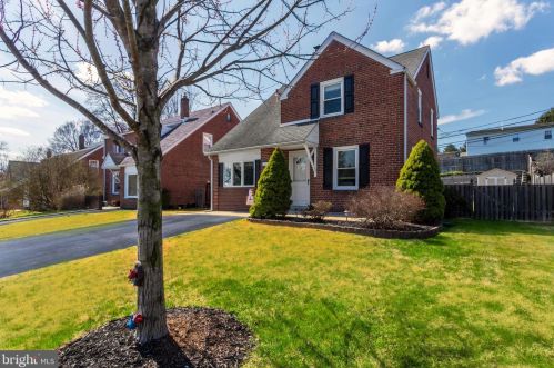 28 Preston Rd, Media, PA 19063-2114