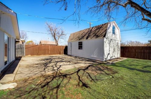 10912 Beauty Ln, Dallas TX 75229-3832 exterior