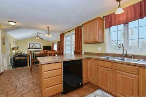 194 Roth Rd, Killingly CT 06241-1417 exterior