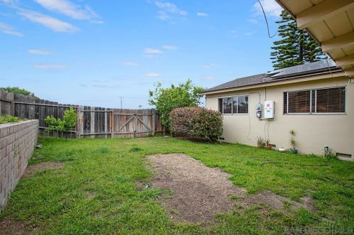 1748 Gotham St, Chula Vista CA 91913-2622 exterior