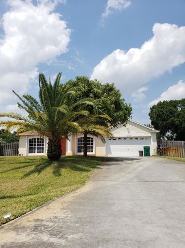 1307 Janette Ave, Fort Pierce, FL 34953-1222