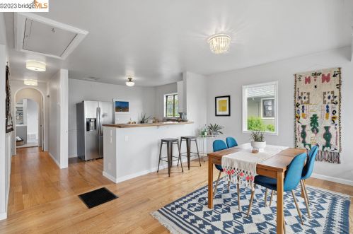 269 Colgate Ave, Berkeley, CA 94708-1121