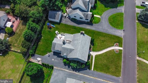 5 Lexington Ave, Pittsburgh PA 15215-3218 exterior