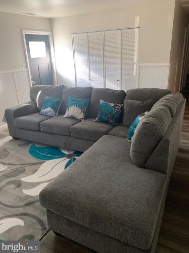 410 Chippewa Trl, Browns Mills NJ exterior