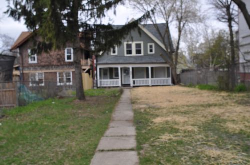 2607 Palmer St, Milwaukee WI 53212-2833 exterior