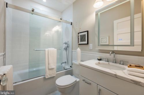 3116 Rodman St, Washington DC 20008-3117 exterior