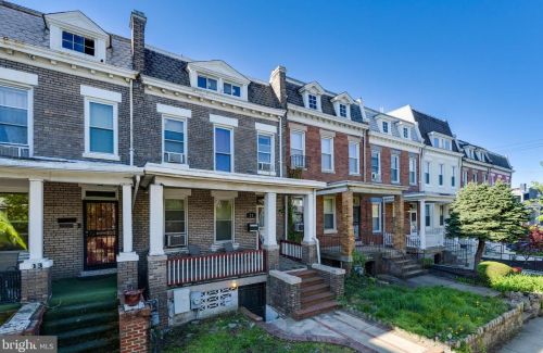 11 Girard St, Washington, DC 20002-1009