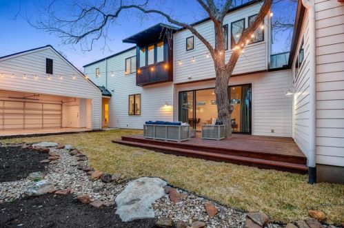 4105 Burnet Rd, Austin TX exterior