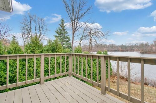 34 Geneva St, Springfield MA 01151-1807 exterior