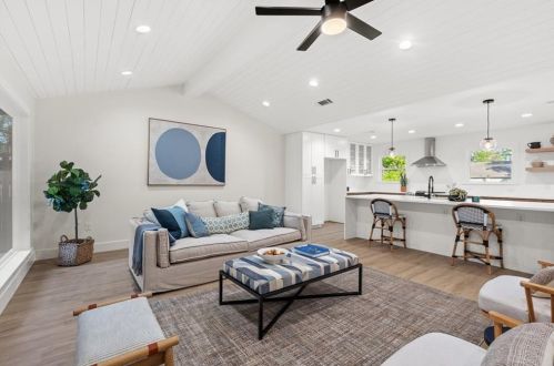 5006 Buffalo Pass, Austin TX 78745-2832 exterior