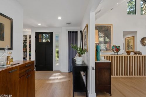 340 Shore Trl, Sparta, NJ 07871-2010