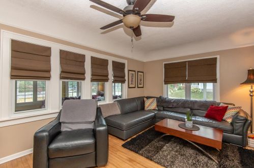 2905 Hackett Ave, Milwaukee WI 53211-3442 exterior