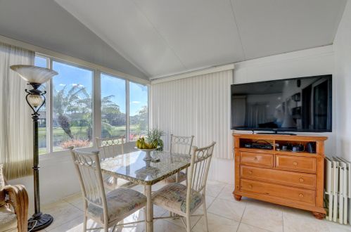 5136 Mirror Lk Blvd, Boynton Beach FL 33472-1211 exterior