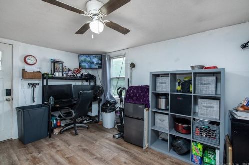 33 Gdn St, Enfield CT 06082-3610 exterior