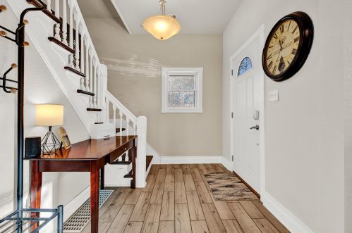 1718 Rusk Ave, Milwaukee, WI 53207-2554