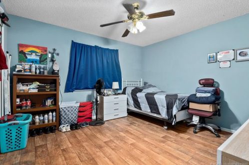 301 Ferris Dr, Fort Pierce FL 34983-8668 exterior