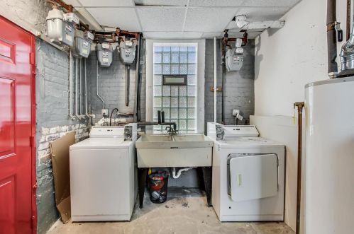 3250 Crystal St, Chicago IL  60651-2476 exterior