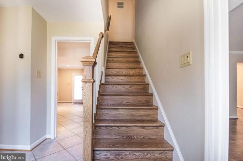 6226 Hardy Dr, Mc Lean VA  22101-3117 exterior