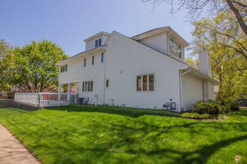 2424 Parnell Ave, Milwaukee WI 53221-4253 exterior