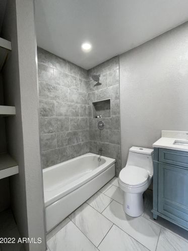 4444 48 Dr, Phoenix AZ 85031-1301 exterior