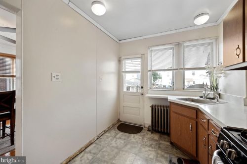 106 Oak Ln, Manor PA 19036-1414 exterior