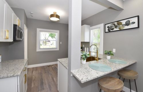 2554 Hubbard St, Milwaukee WI  53212-2845 exterior