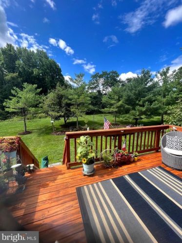 8124 Brightridge Ct, Ellicott MD 21043-6988 exterior