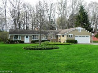 23025 Westwood Rd, Cleveland, OH 44145-4346